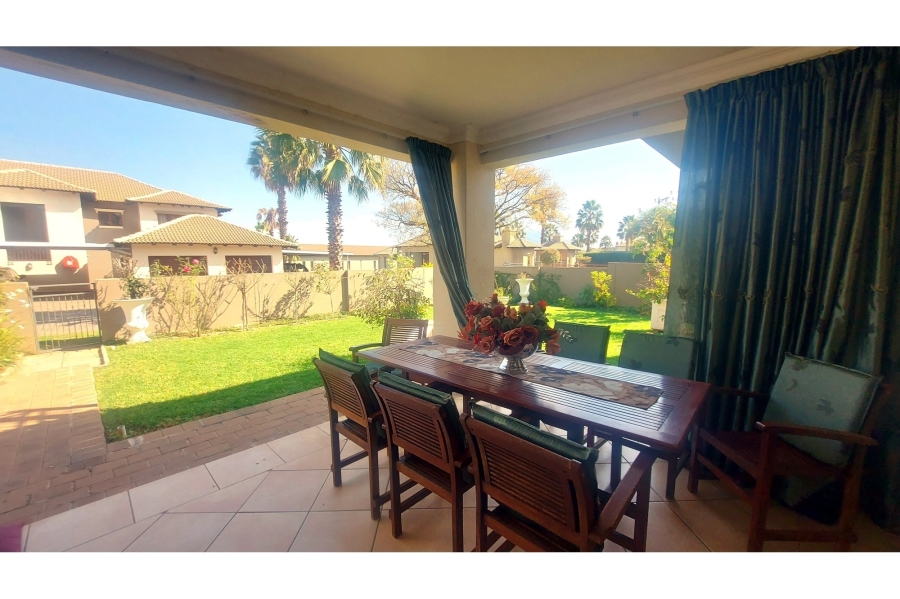 2 Bedroom Property for Sale in Melodie North West